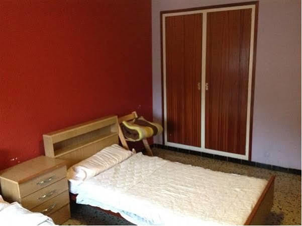 Hostel Alhambra Girona Kültér fotó